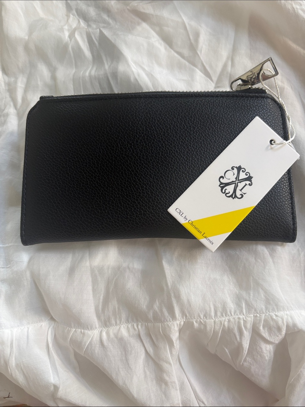 Christian Lacroix Black Bryce Pebble ID Fold Zipper Wallet - Picture 2 of 5